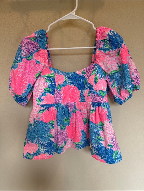Lilly Pulitzer Tops - Lilly Pulitzer Pink & Blue Floral Puff-Sleeve Peplum Top